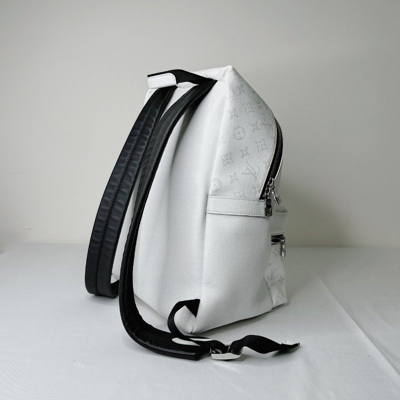 LV Discovery雙肩後背包-4