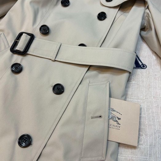 BURBERRY 英國黑標風衣UK2-8