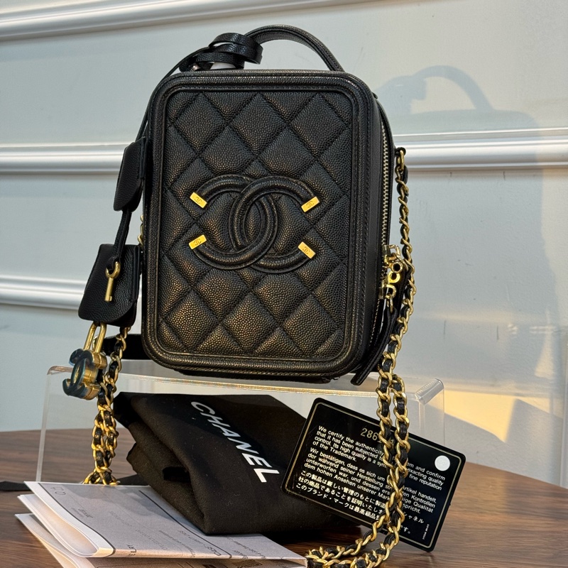 CHANEL香奈兒相機包小號菱格紋黑金牛皮單肩斜孭包-0