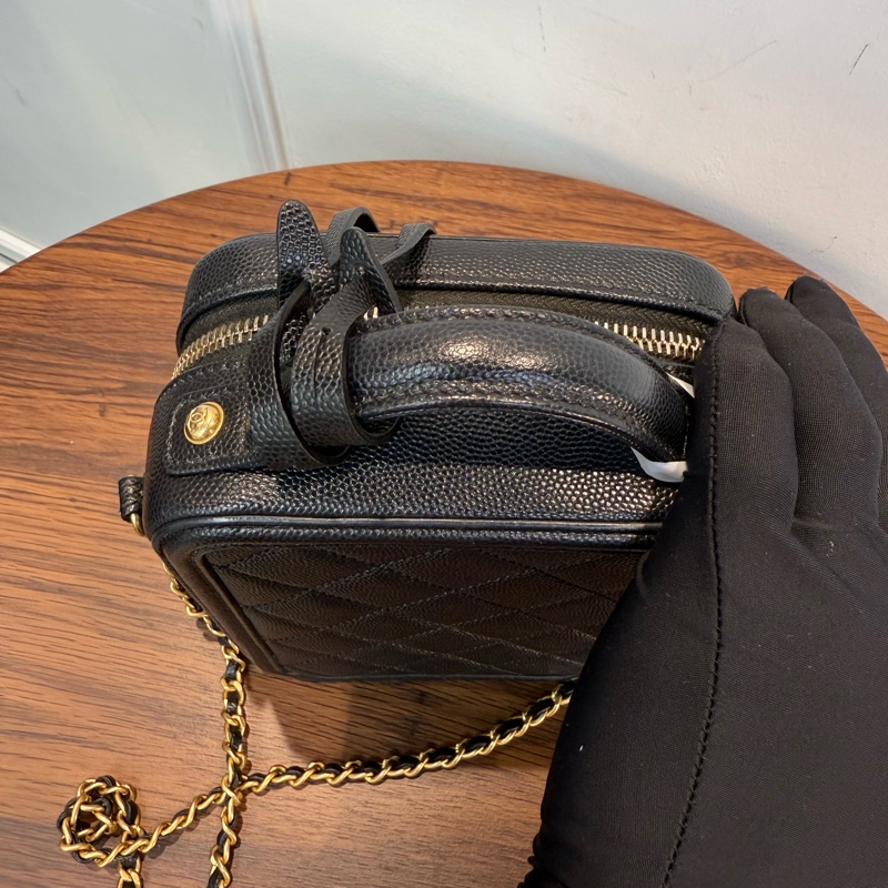 CHANEL香奈兒相機包小號菱格紋黑金牛皮單肩斜孭包-2