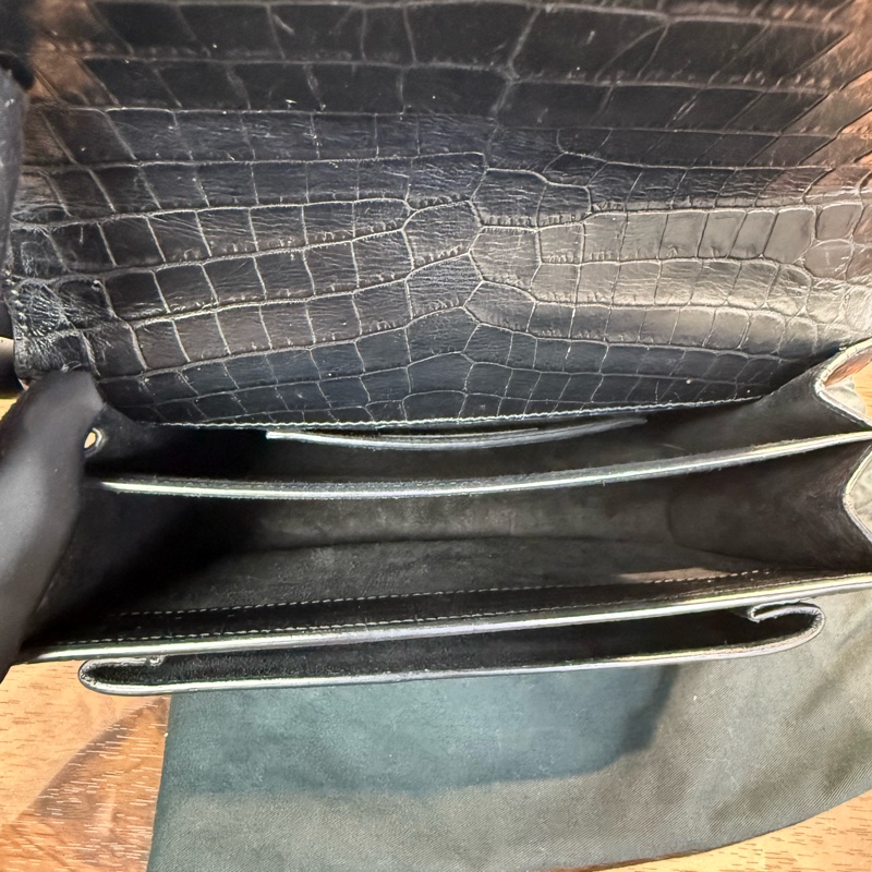 YSL日落包鰐魚壓紋銀Logo鏈條斜孭包-9