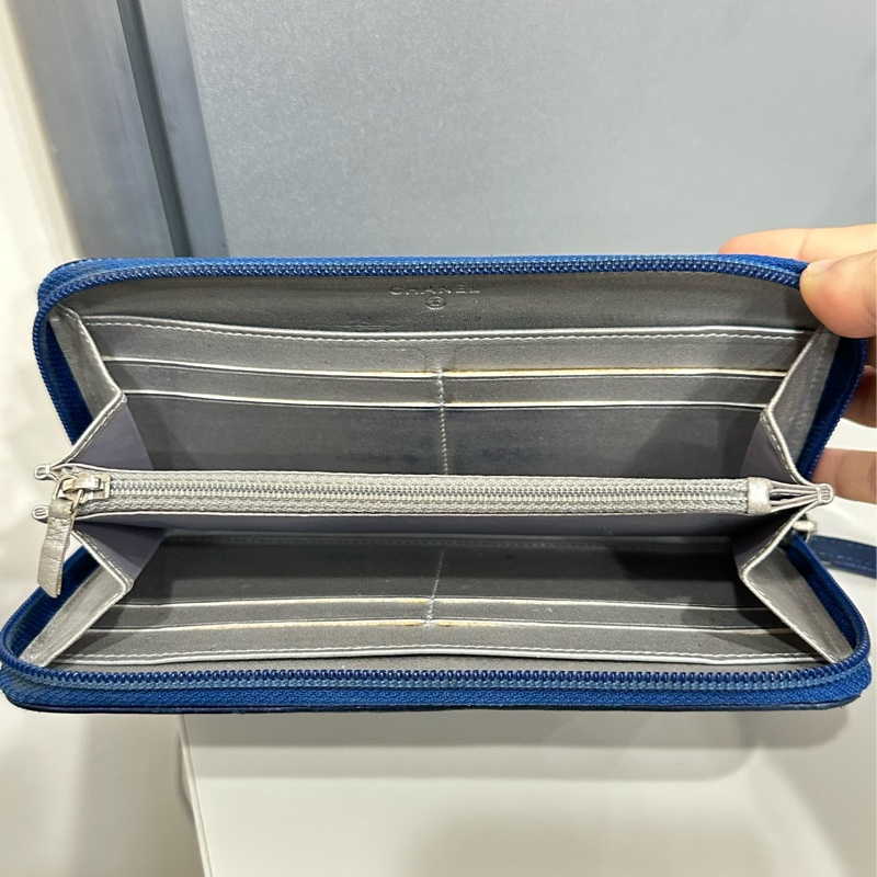 CHANEL 經典山茶花長夾-9