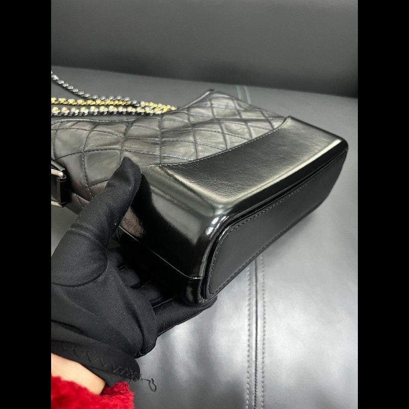 Chanel New Medium Gabrielle
新中號 黑色牛皮流浪包-12