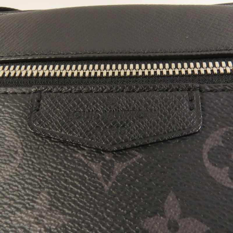LOUIS VUITTON Monogram Eclipse Messenger PM Voyager銀扣肩背袋-6