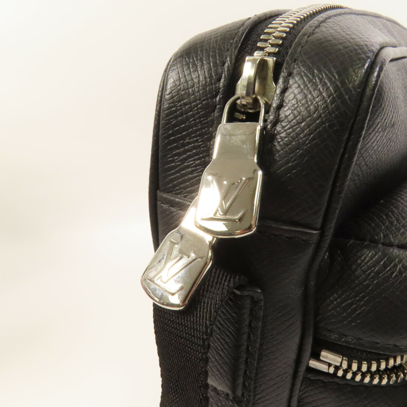 LOUIS VUITTON Monogram Eclipse Messenger PM Voyager銀扣肩背袋-7