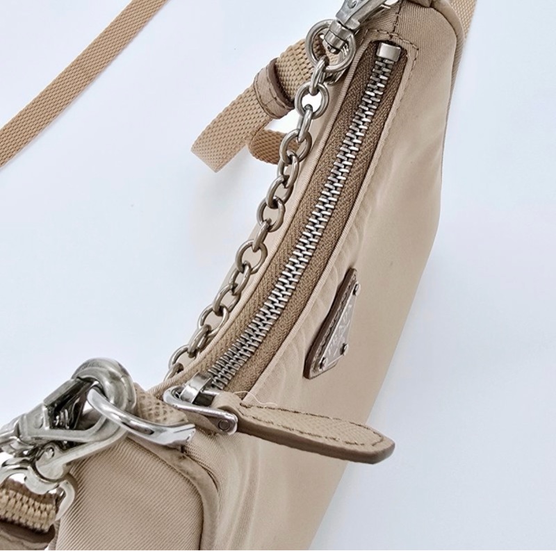 PRADA Hobo Mini 三合一| 可拆鏈條＋肩帶|尼龍包超輕 |盒子＋保卡-4