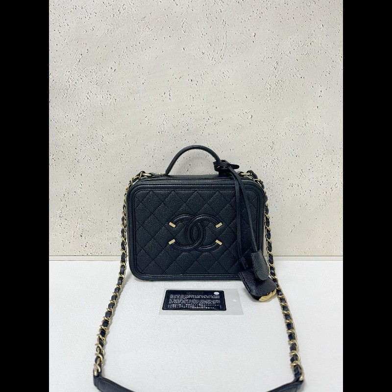 Chanel vanity case medium 
中號 黑金荔枝皮相機包-0