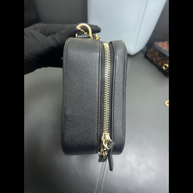 Chanel vanity case medium 
中號 黑金荔枝皮相機包-4