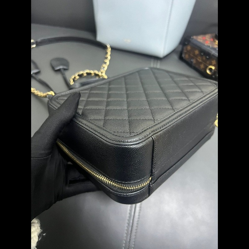 Chanel vanity case medium 
中號 黑金荔枝皮相機包-9