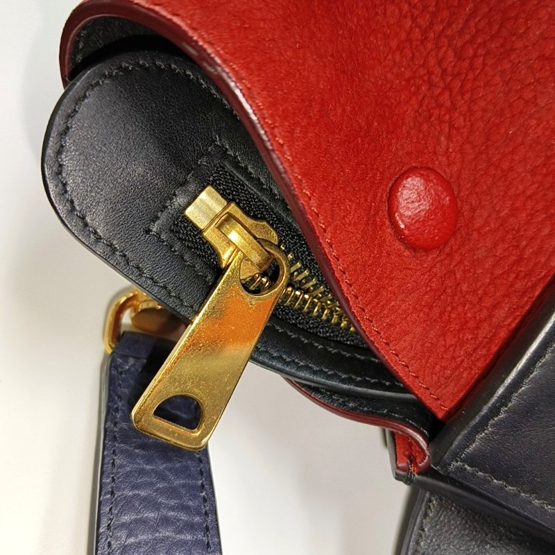 CELINE TRAPEZE小號黑色牛皮鞦韆包單肩包手提包金色五金可拆卸肩帶-13