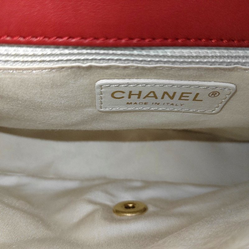 CHANEL CLASSIC FLAP中號紅色羊皮菱格紋徽章單肩包斜挎包金色黑色白色紅色五金14開-6