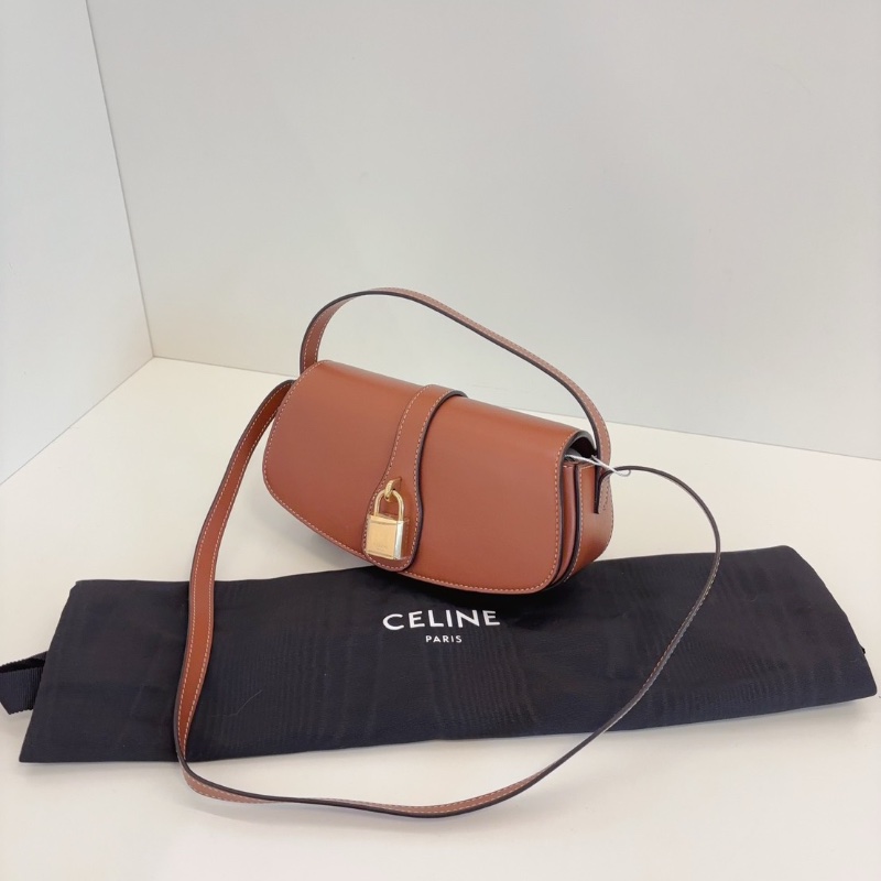 Celine Tabou焦糖鎖頭手提腋下包18*5*8  99新配件塵袋-3