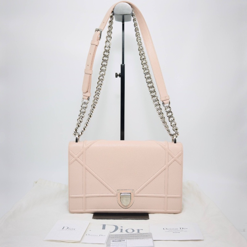 DIOR 粉色銀扣盾牌肩背斜背包25*16*6 98新配件塵袋 保卡-1