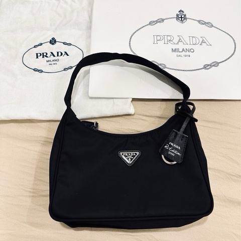 Prada Re-Edition 2000 Hobo包｜腋下包｜手提迷你包