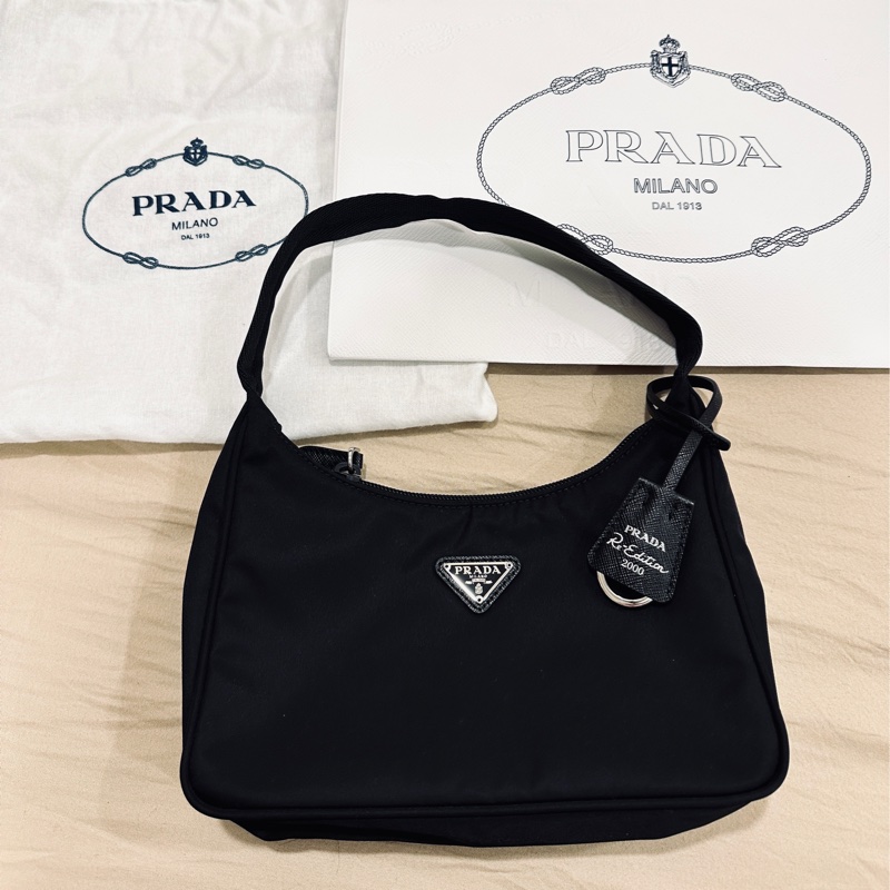 Prada Re-Edition 2000 Hobo包｜腋下包｜手提迷你包-10