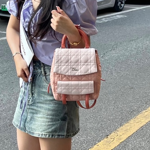 DIOR 拼色銀扣菱格紋後背包18*22*10 98新配件塵袋