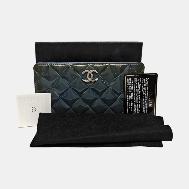 CHANEL深藍色漆皮菱格紋絎縫錢包銀色五金15開-7