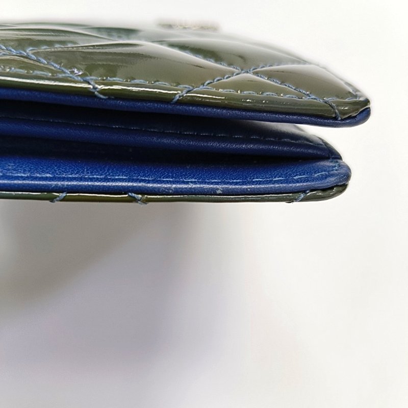 CHANEL深藍色漆皮菱格紋絎縫錢包銀色五金15開-9