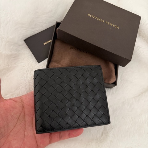 Bv經典黑色編織短夾