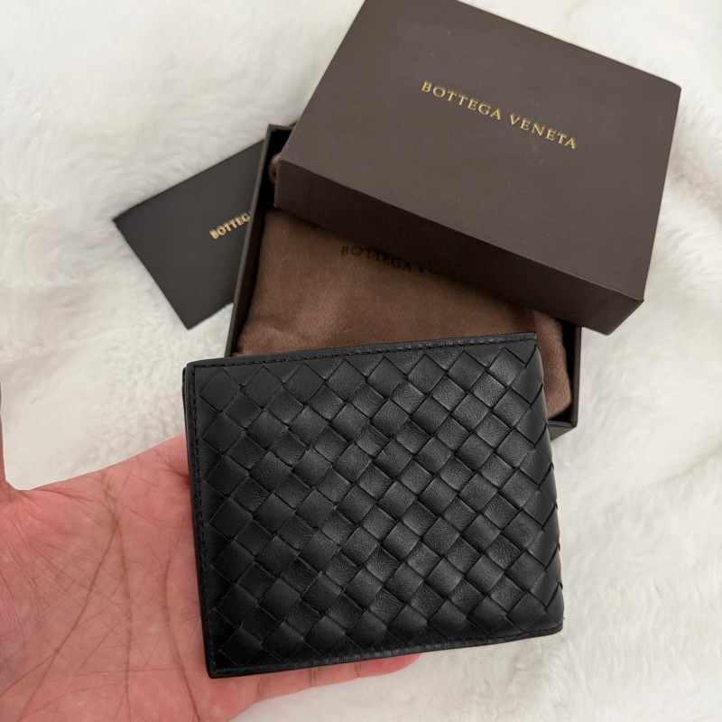 Bv經典黑色編織短夾-1