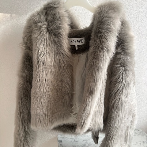 Loewe灰色羊毛大衣外套🧥36號 貴婦名媛必備商品❤️❤️