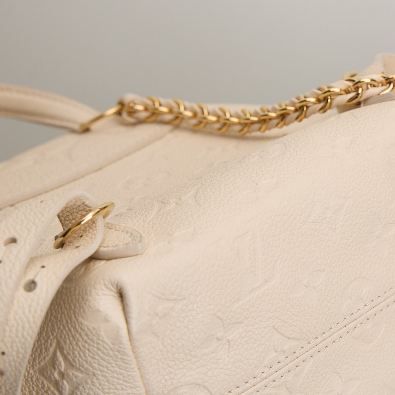 二手Lv backup 青蛙後背包／白壓紋-13