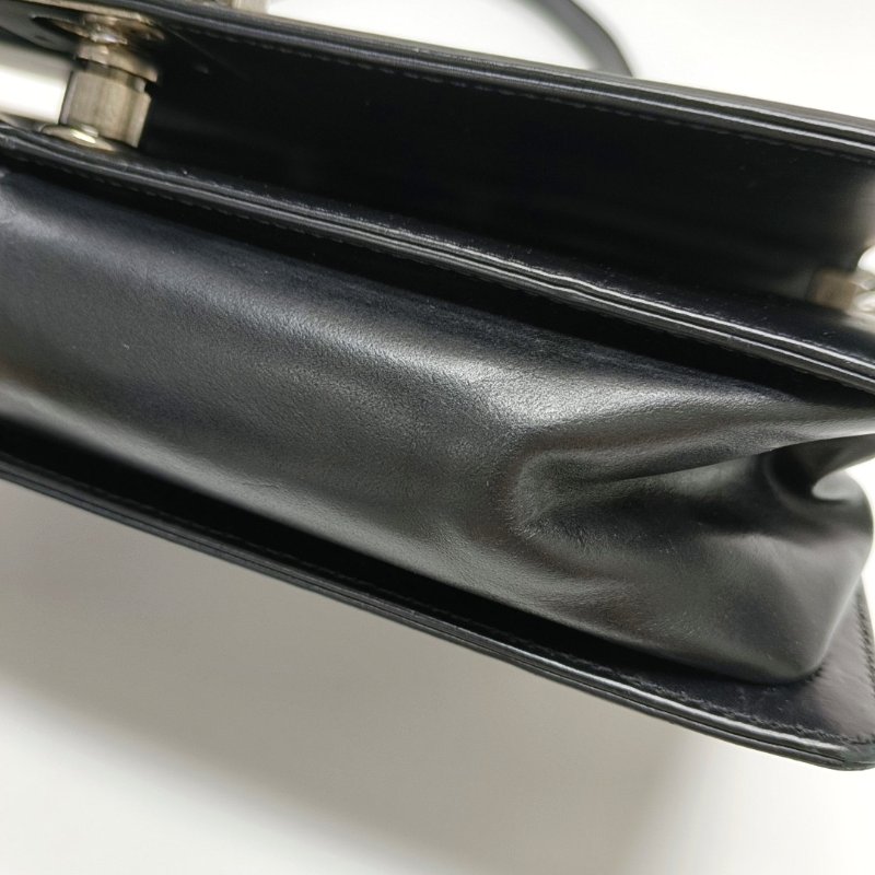 CHANEL BOY CHANEL Maxi 超大號黑色牛皮浮雕單肩包斜挎包釘色五金15開可拆卸肩帶-16