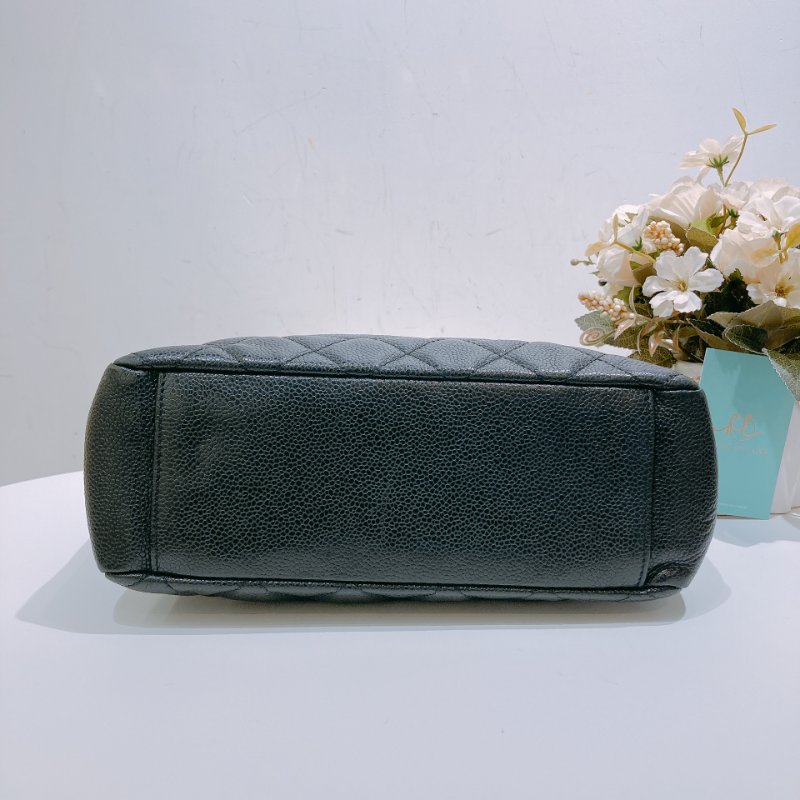 TW4678 Chanel香奈兒  菱格紋 金扣 鏈帶托特包Petite Shpping Tote Bag  Black x GHW Caviar-8