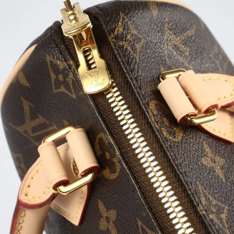 近全新 LouisVuitton/路易威登 Speedy20 米色可調節背帶 斜背包-13