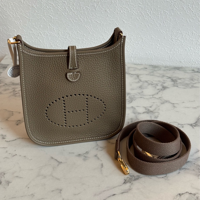 Hermes大象灰金釦mini evelyne 必買❤️-0