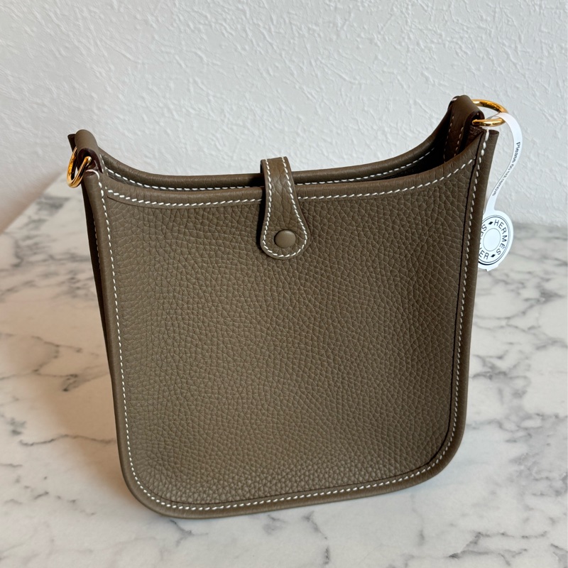 Hermes大象灰金釦mini evelyne 必買❤️-1