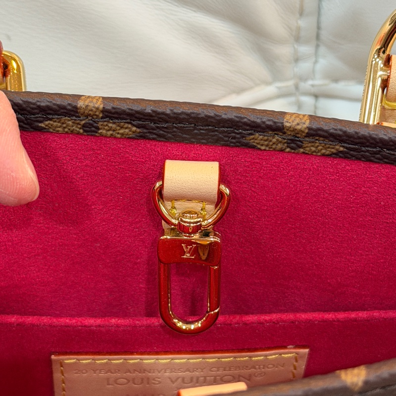 全新LV x TM OnTheGo BB-8