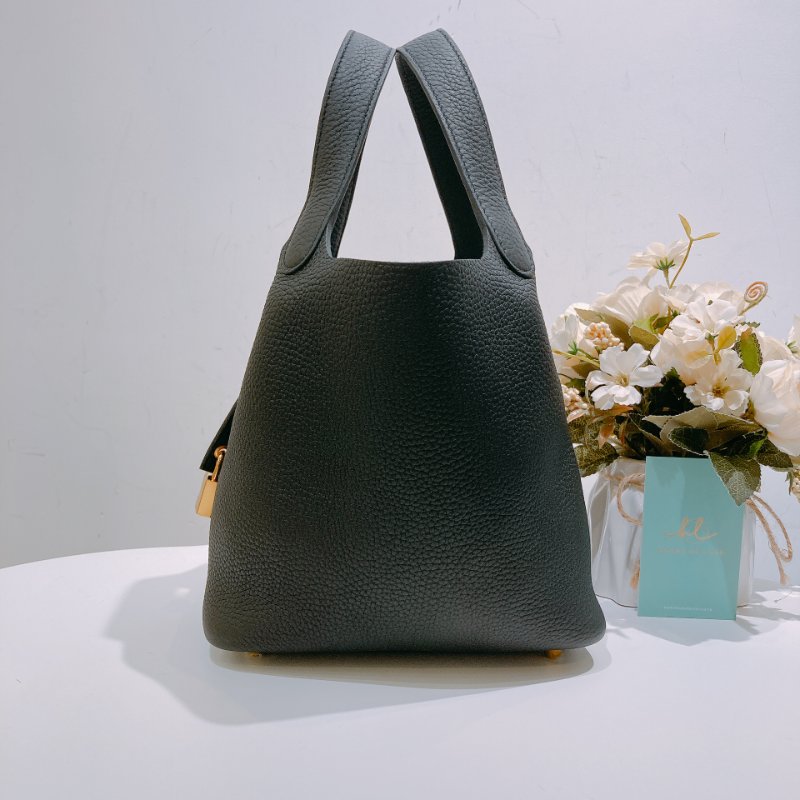 TW4677 Hermes 愛馬仕 菜籃子 黑色金扣 Picotin 18 TC Black x GHW-3