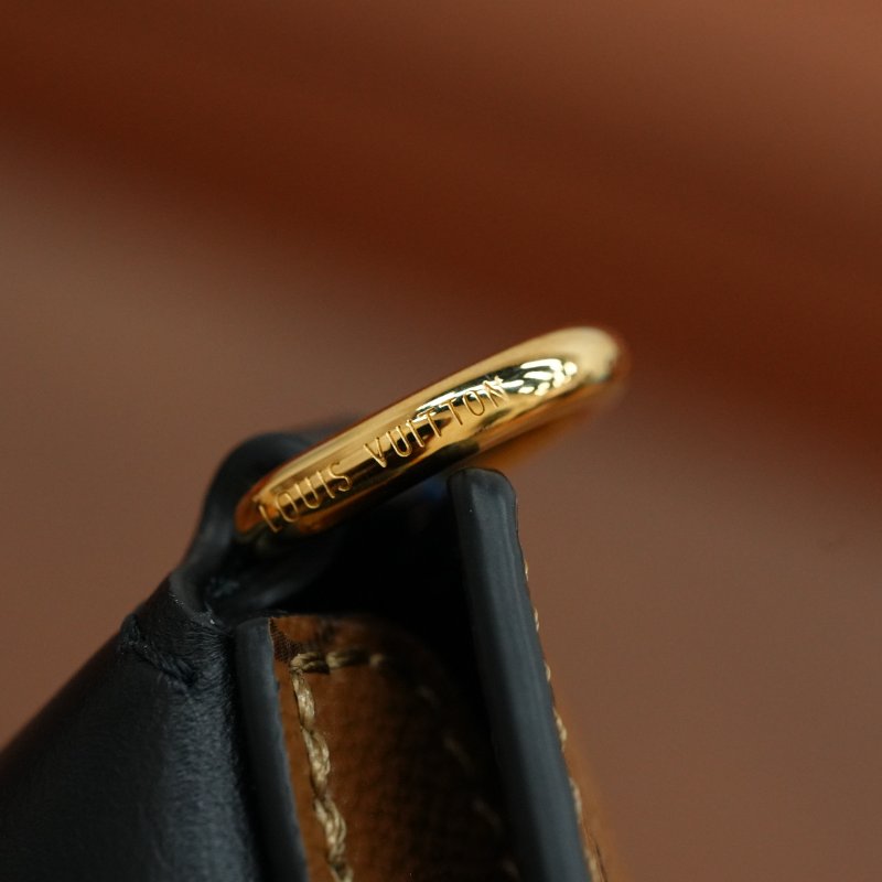 近全新 LouisVuitton/路易威登 Twinny 拼色牛角包 鏈條肩背包-14