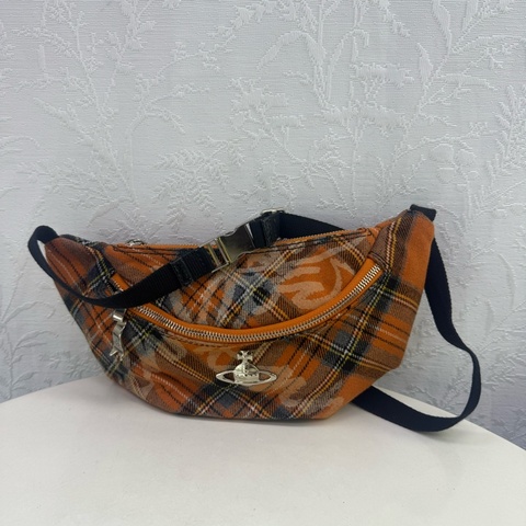 Vivienne Westwood 腰包