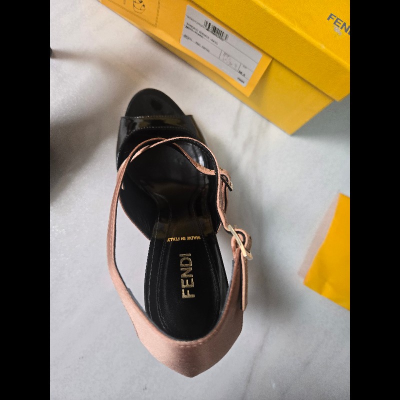 fendi sandalo verbice +raso +metopes 奢華高跟鞋-7