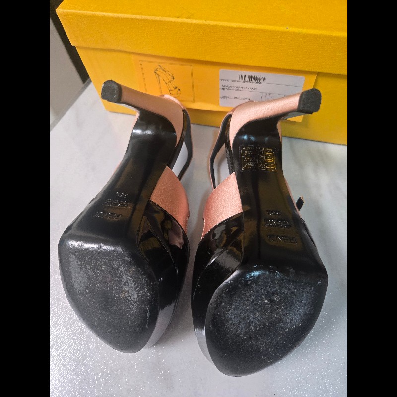 fendi sandalo verbice +raso +metopes 奢華高跟鞋-8