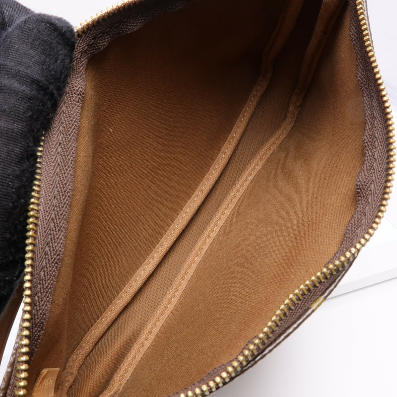 LOUIS VUITTON Monogram Mini Pochette Accessoires金扣手挽肩背兩用袋-13
