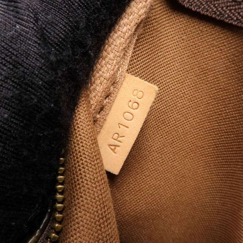 LOUIS VUITTON Monogram Mini Pochette Accessoires金扣手挽肩背兩用袋-14