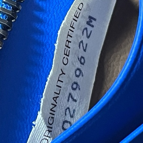 BOTTEGA VENETA ㄇ字零錢包