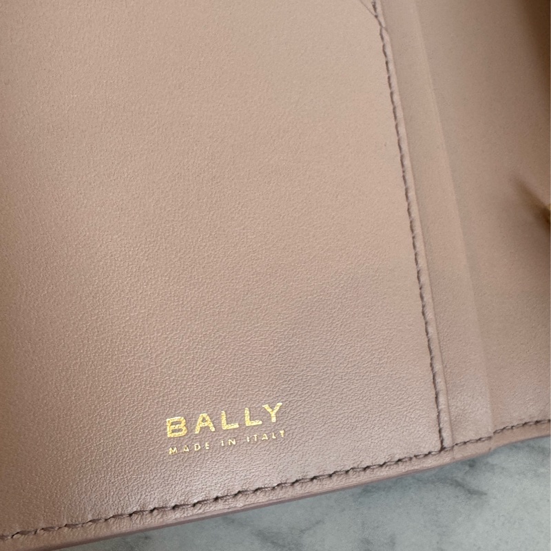 Bally膚色金釦對開長夾 極新極美-16