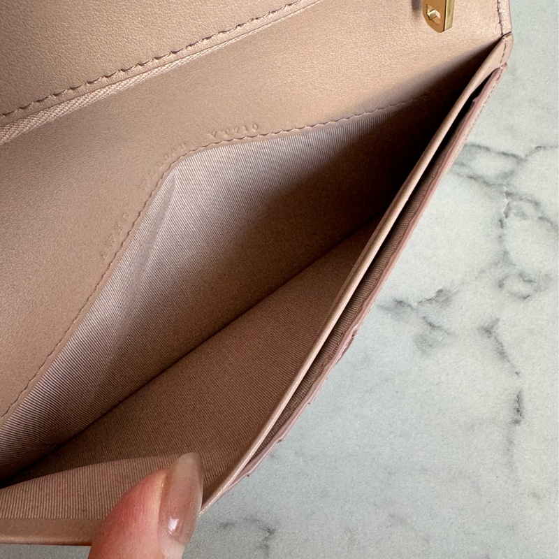 Bally膚色金釦對開長夾 極新極美-19