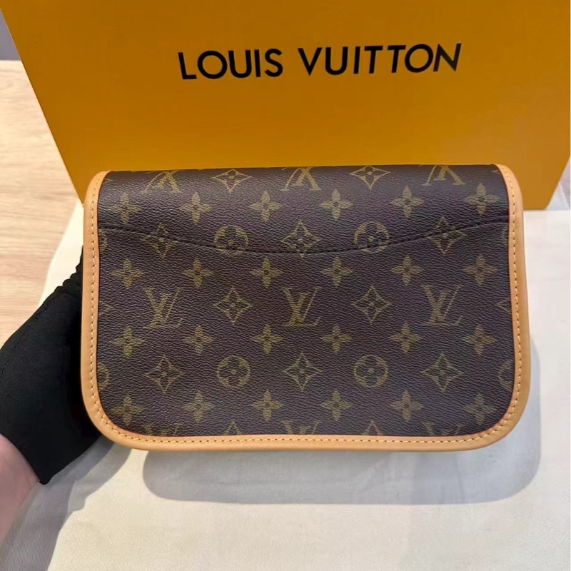 LV 老花法棍包,黑肩帶,芯片款-3