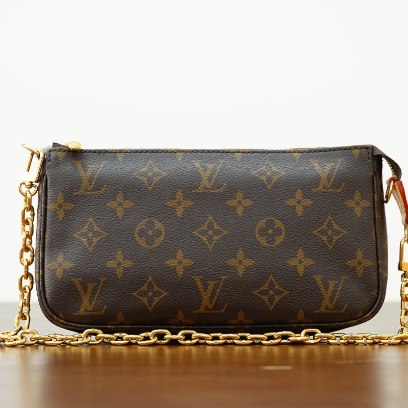 近全新 LouisVuitton/路易威登 Pochette Accessoires 鏈條肩背包-1