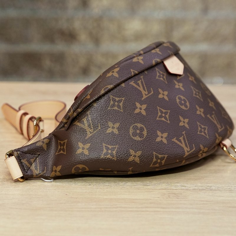 LouisVuitton/路易威登 Monogram Bumbag斜挎包腰包-8