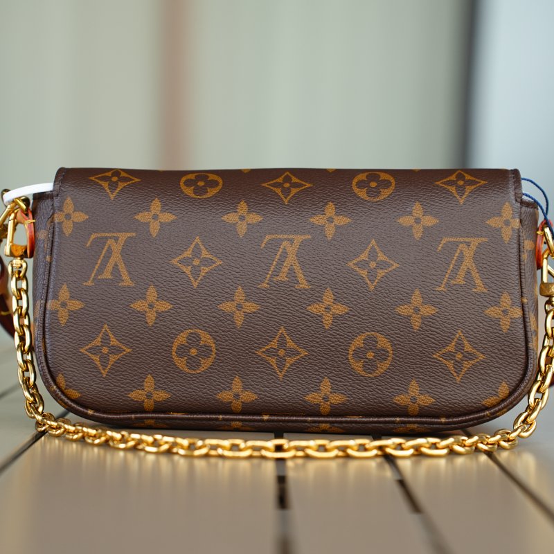 近全新LouisVuitton/路易威登 Monogram Ivy 鏈條肩背包 芯片款-1
