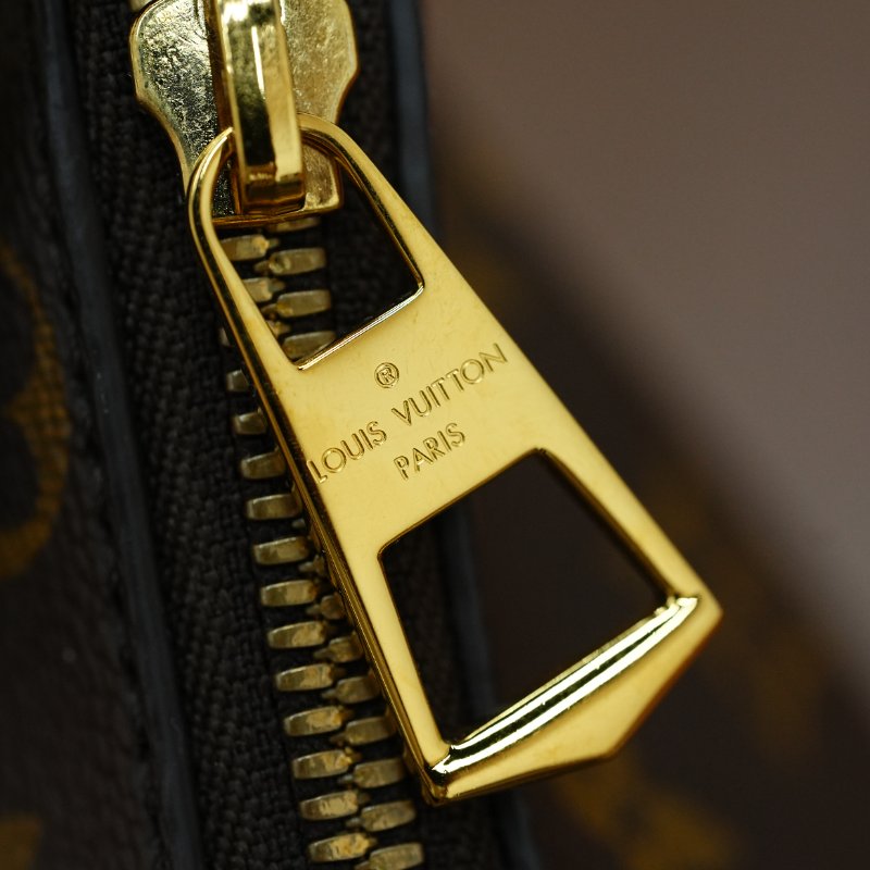 近全新LouisVuitton/路易威登 Monogram Boulogne牛角 肩背包-12