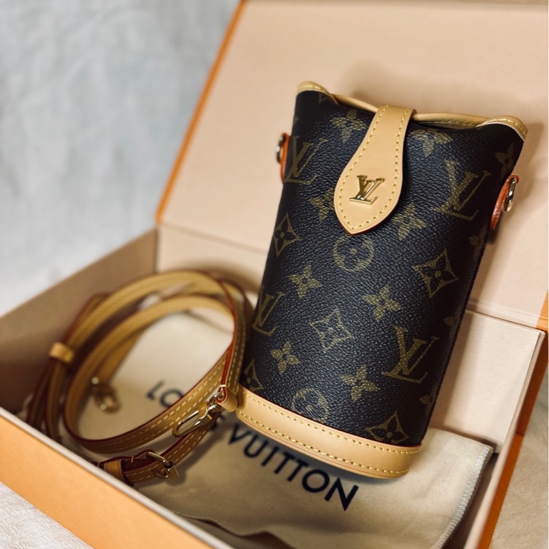 Louis Vuitton Fold Me Pouch M80874｜薯條包-0