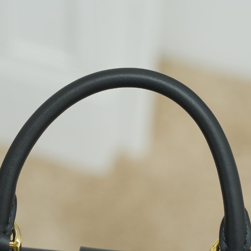 近全新 LouisVuitton/路易威登 Locky BB 老花拼黑色鎖頭 手提斜背包-6