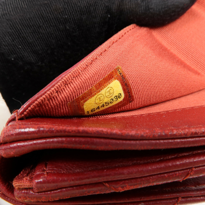 CHANEL 羊皮皮革Wallet 銀扣錢包-17